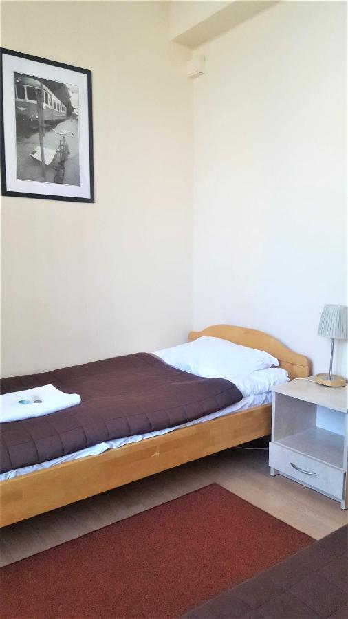 Hostel Na Zurawiej Varsó Kültér fotó